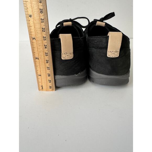 Clarks Trigenic Women's Black Suede Lace-Up Sneakers Size 7.5M Comfort Casual - Picture 5 of 8